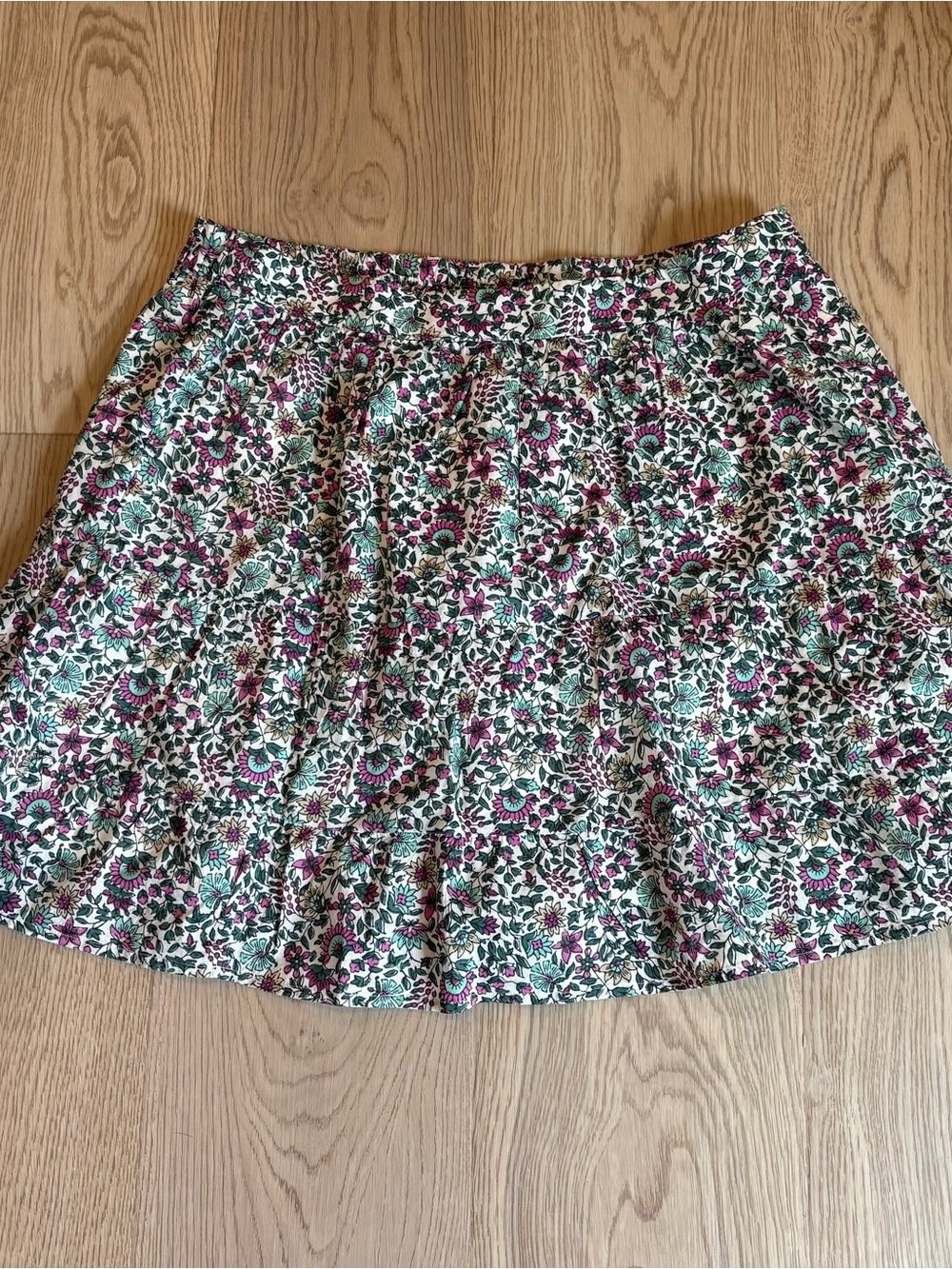 🌺NWT🌺 J. Crew Floral Tiered Mini Skirt in Green, Pink & Cream